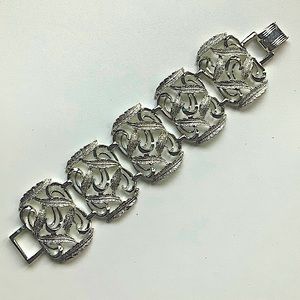 VTG Silvertone Leaf & Scroll Chunky Panel Bracelet